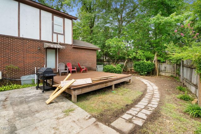 200 Cedarwood Drive, Erwin, NC 28339