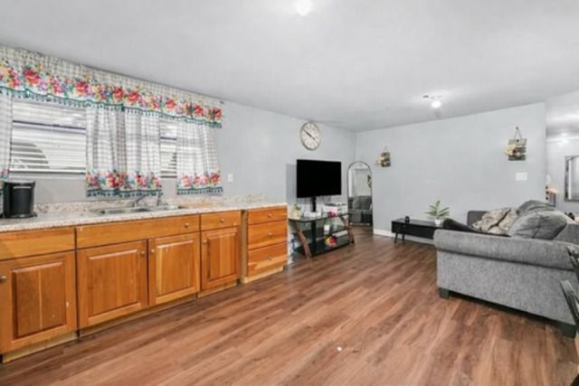 10309 Parkside Avenue, Oak Lawn, IL 60453