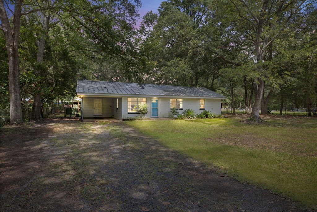 6218 Bevington Road, Hollywood, SC 29449
