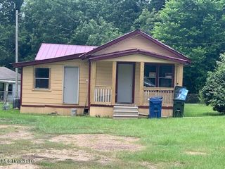 363 W Stiers Lane, Natchez, MS 39120