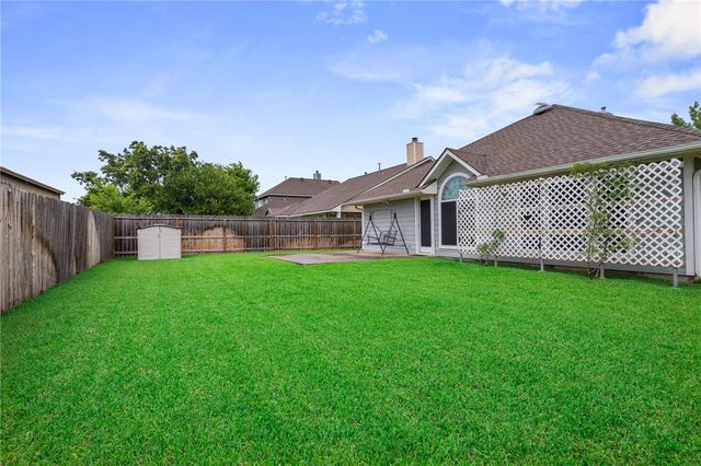 2819 Muirwood Court, Bryan, TX 77807