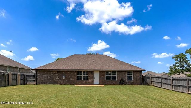 7692 E Brierfield Drive, Southaven, MS 38672