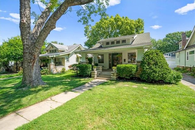 5733 Kenwood Avenue, Kansas City, MO 64110