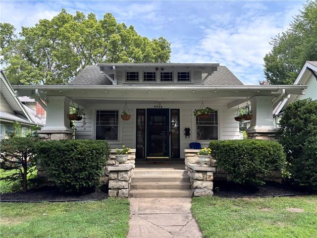5733 Kenwood Avenue, Kansas City, MO 64110