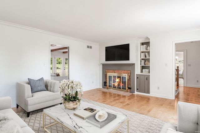 5912 North Bridge Road, Fort Wayne, IN 46814