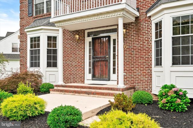 16 WENDOVER RD, East Windsor, NJ 08520