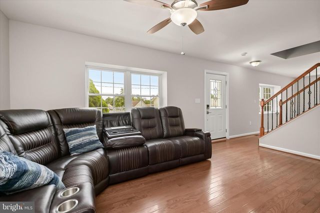 305 BISHOP AVE, Baltimore, MD 21225