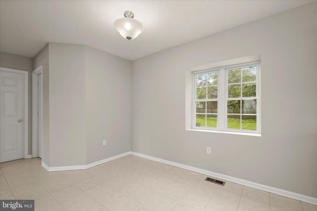 305 BISHOP AVE, Baltimore, MD 21225