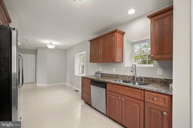 305 BISHOP AVE, Baltimore, MD 21225