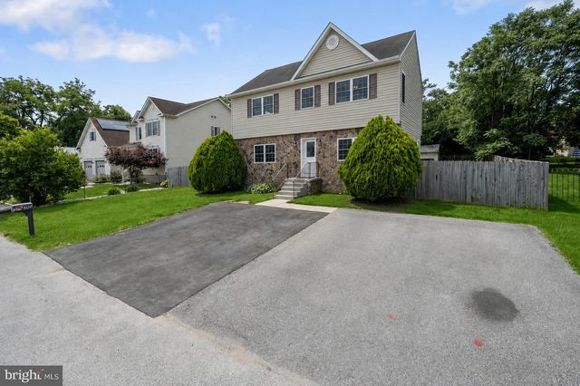 305 BISHOP AVE, Baltimore, MD 21225