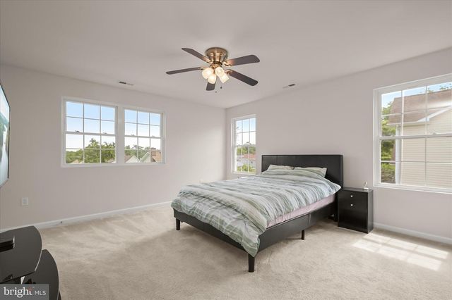 305 BISHOP AVE, Baltimore, MD 21225