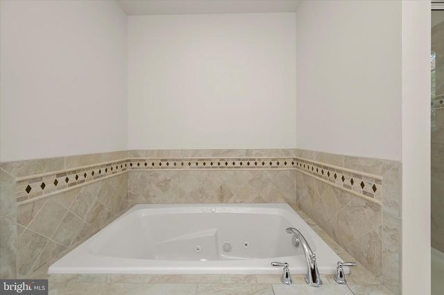305 BISHOP AVE, Baltimore, MD 21225