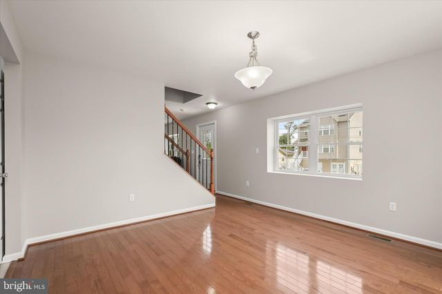 305 BISHOP AVE, Baltimore, MD 21225