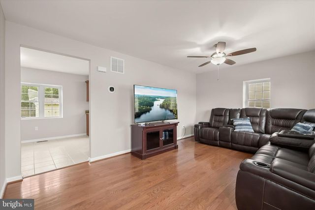305 BISHOP AVE, Baltimore, MD 21225