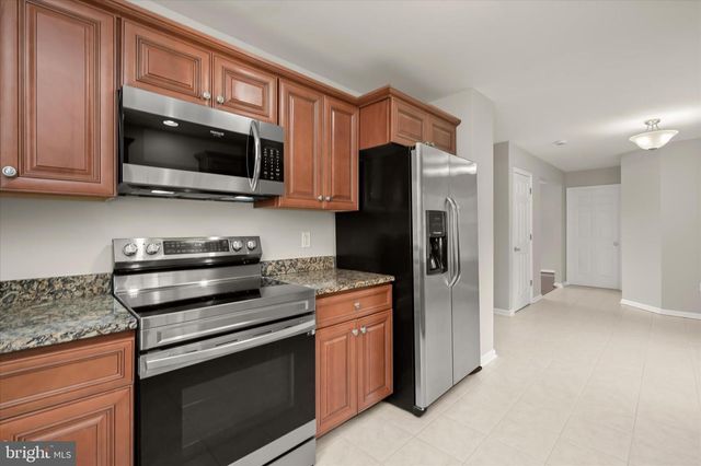 305 BISHOP AVE, Baltimore, MD 21225
