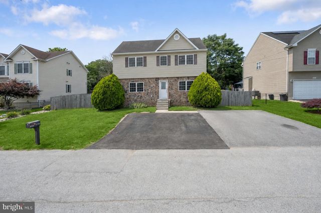 305 BISHOP AVE, Baltimore, MD 21225