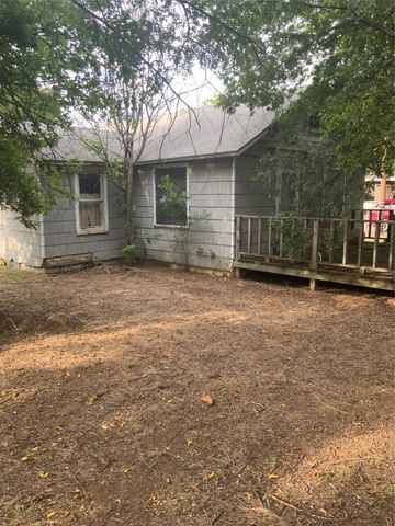 705 SW 15th Street, Mineral Wells, TX 76067
