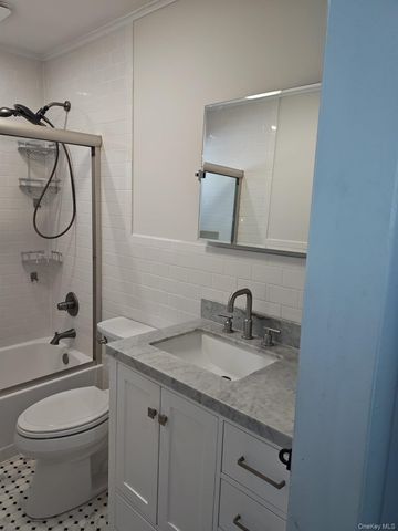 2354 N Wading River Road, Wading River, NY 11792