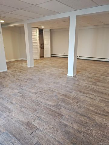 2354 N Wading River Road, Wading River, NY 11792