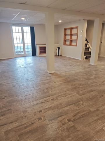 2354 N Wading River Road, Wading River, NY 11792