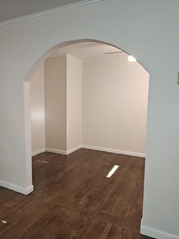 2354 N Wading River Road, Wading River, NY 11792