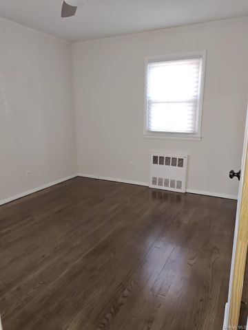 2354 N Wading River Road, Wading River, NY 11792