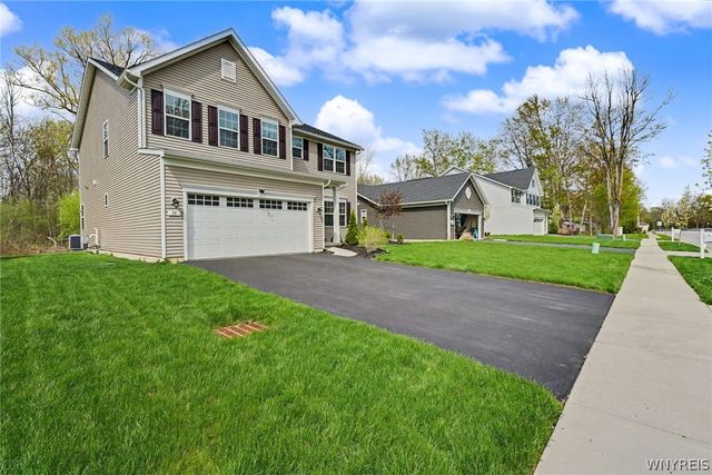 38 Sierra Drive, Amherst, NY 14228