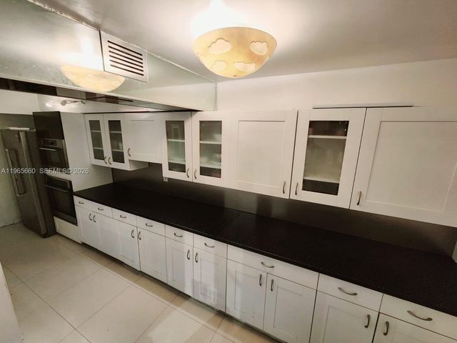 1000 Quayside Ter 408, Miami, FL 33138