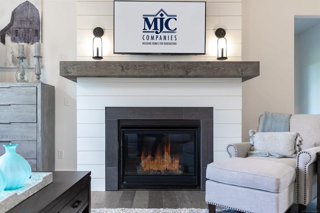 7474 Brunswick Drive, Washington Twp, MI 48095