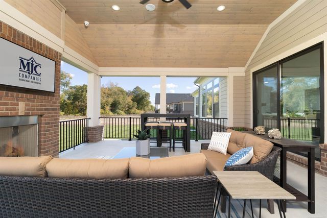 7474 Brunswick Drive, Washington Twp, MI 48095