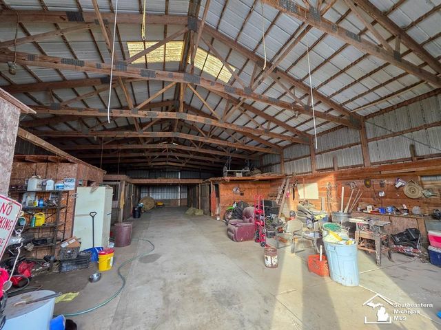 6156 Williams Road, Newport, MI 48166