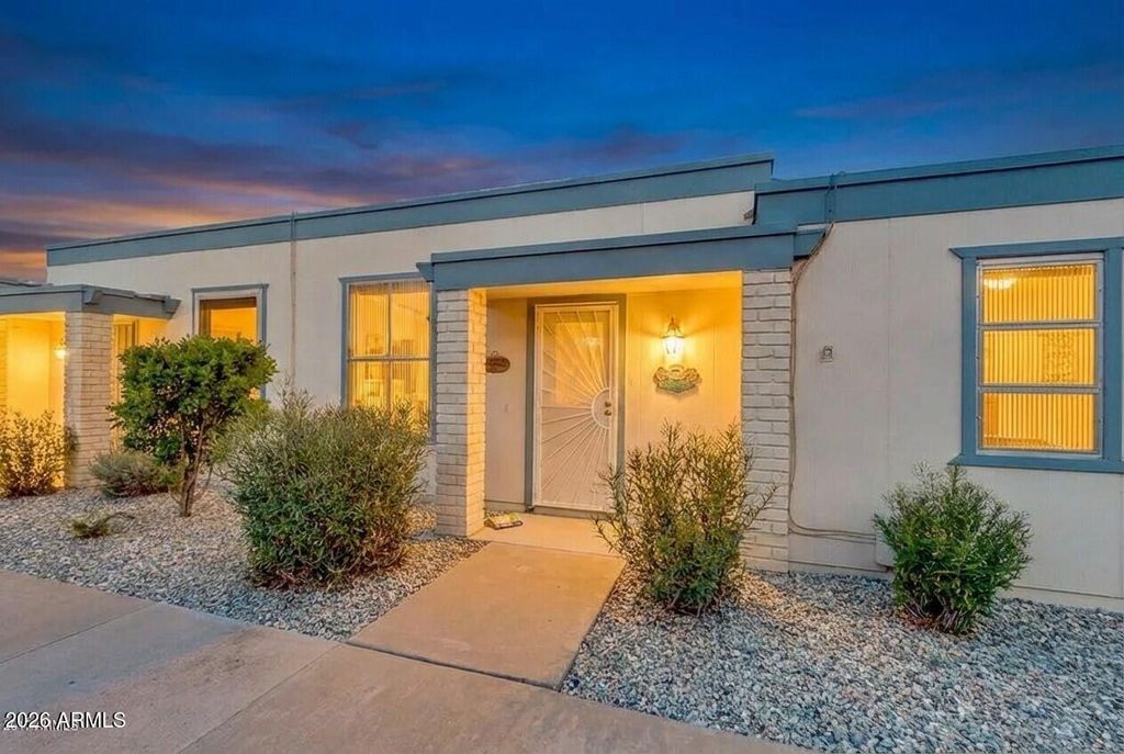 Image 1 of property listing at 10030 W ROYAL OAK Road C, Sun City, AZ 85351