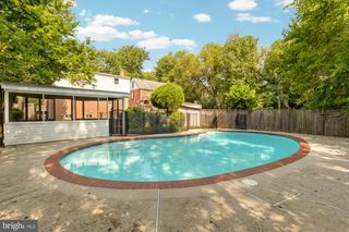 9811 DALLAS AVE, Silver Spring, MD 20901