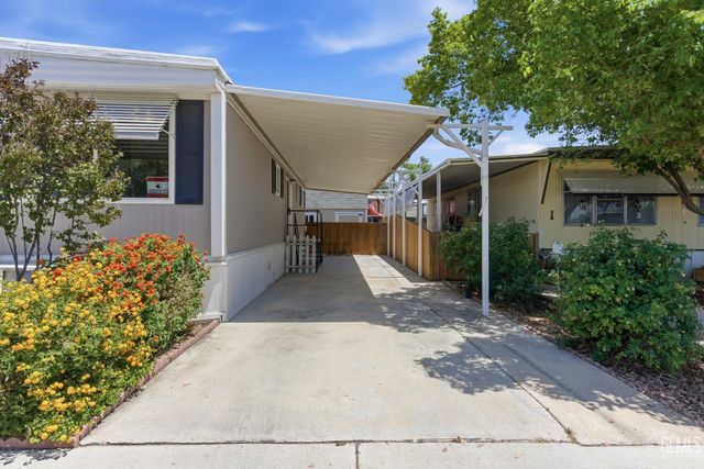 900 James Road 2, Bakersfield, CA 93308