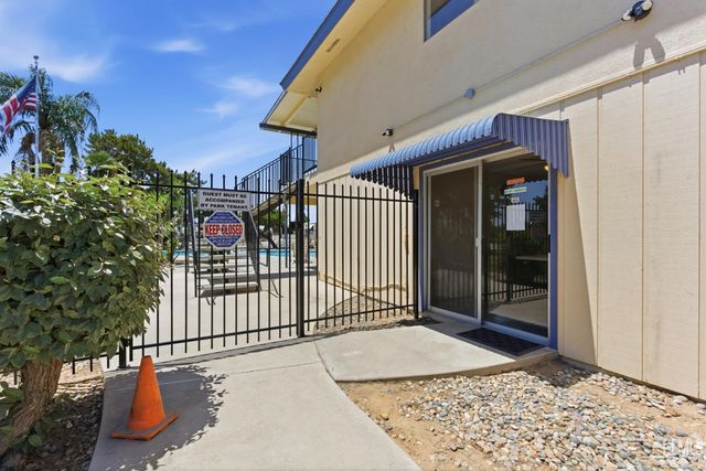 900 James Road 2, Bakersfield, CA 93308