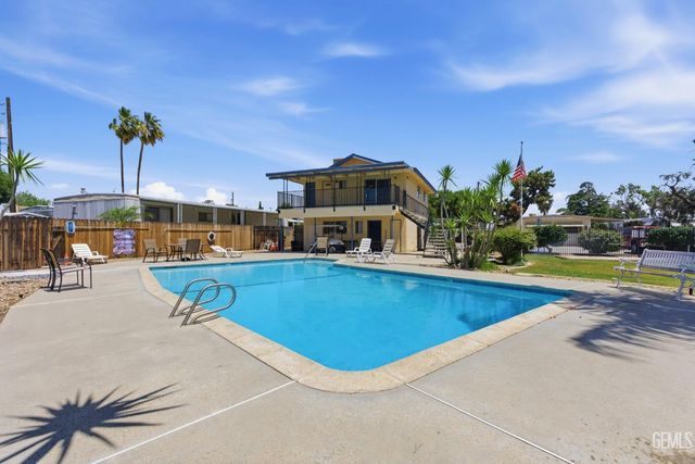 900 James Road 2, Bakersfield, CA 93308