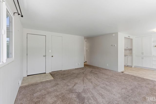900 James Road 2, Bakersfield, CA 93308