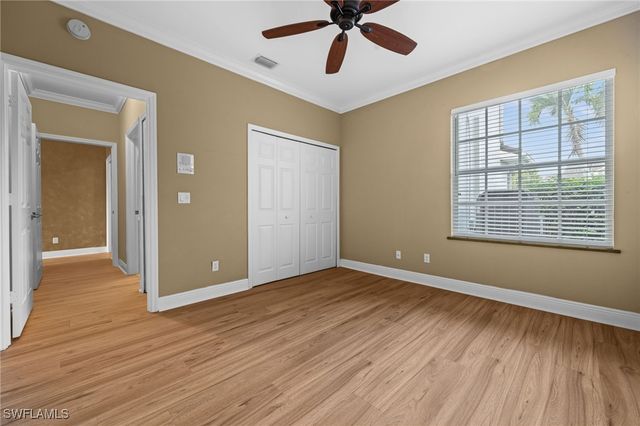 5896 Three Iron DR 1702, Naples, FL 34110