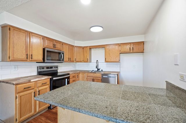 620 W 7TH Ave, Spokane, WA 99204