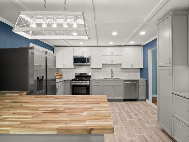 2001 Ginger Street, Leesville, LA 71446