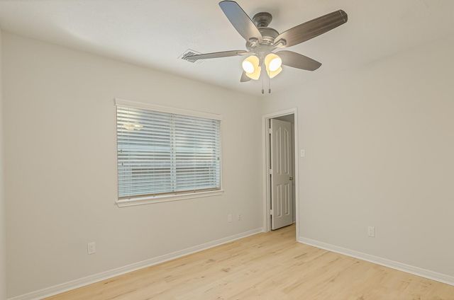 71 N Queenscliff Circle, The Woodlands, TX 77382