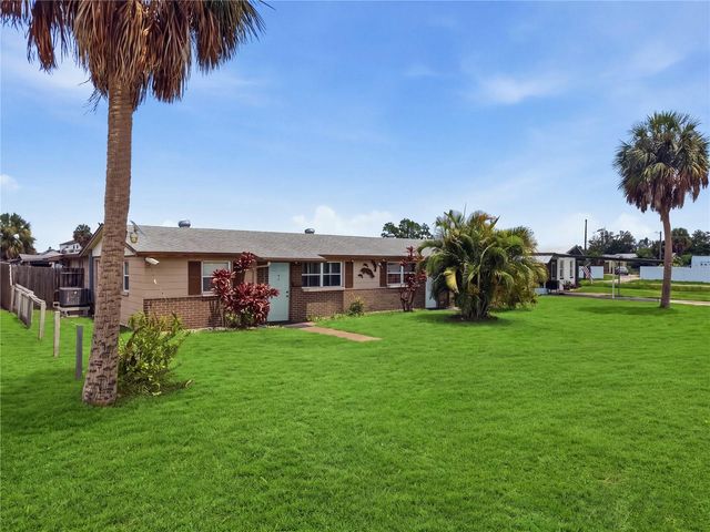 703 2ND AVENUE NW B, Ruskin, FL 33570