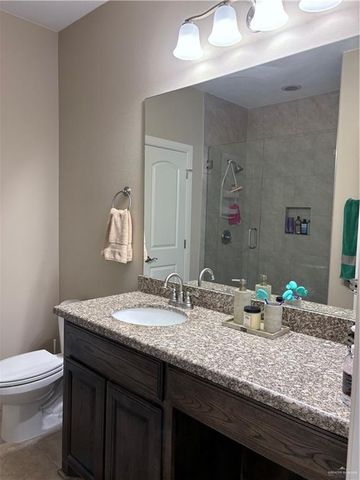 1556 E Silos Avenue, Edinburg, TX 78542