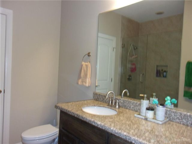 1556 E Silos Avenue, Edinburg, TX 78542