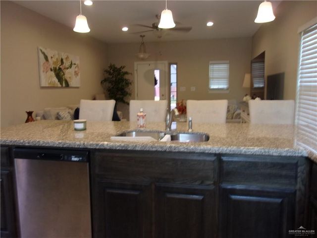 1556 E Silos Avenue, Edinburg, TX 78542