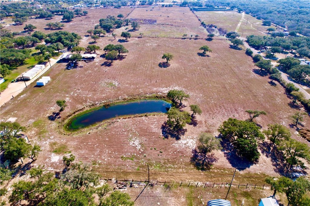 1005 Ibis Dr, Rockport, TX 78382 — exterior