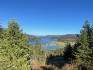 330 Living Waters WAY, Priest River, ID 83856