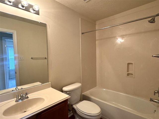 11515 Jacinth Court, Houston, TX 77066