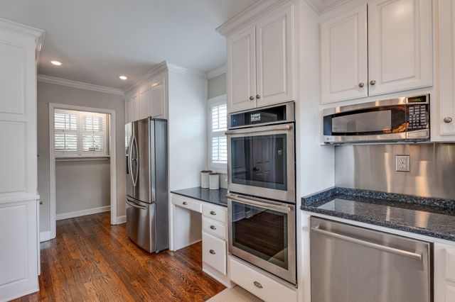 212 Page Rd, Nashville, TN 37205