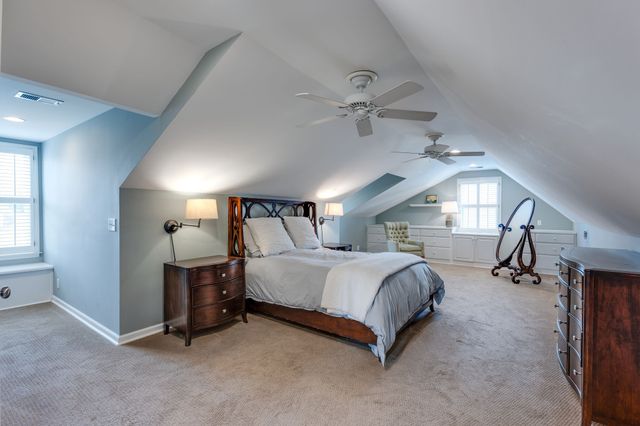 212 Page Rd, Nashville, TN 37205